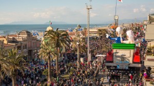 Visita guidata "La cartapesta compie 100 anni" | Cittadella del Carnevale di Viareggio